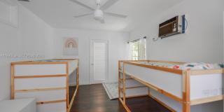 1714 Costado St Gallery 26