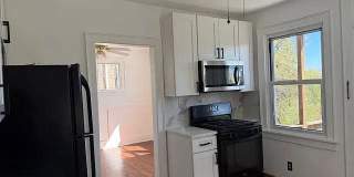 715 Means Avenue Gallery 9