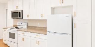Black Mountain Garage Apartment- One occupant only! 6 Month Lease! Gallery 7