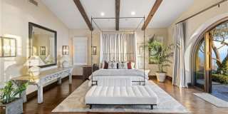 16 Shore Walk Gallery 68