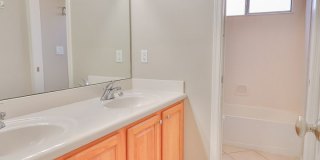 4 Bedroom 2.5 Bathroom Gallery 40