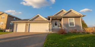 Awesome 4Bed 3Bath Home in Watertown! Gallery 1