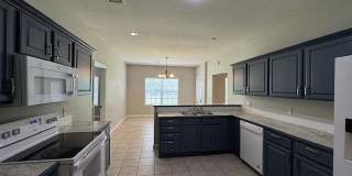 1109 N Wren Drive Gallery 6