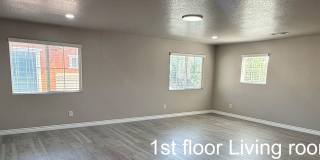 Spacious 5-Bedroom Home with 3-Car Garage In Perris Spacious 5-Bedroom Home with 3-Car Garage In Perris Gallery 12