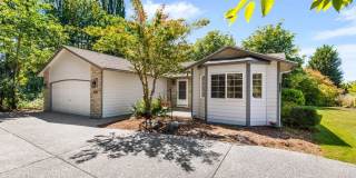 Lovely well-kept rambler with 2 Car Garage in Marysville Gallery 1