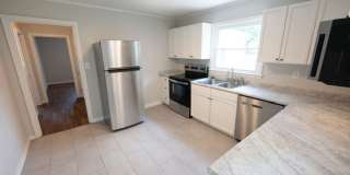 South Knox Cottage!!! Gallery 7