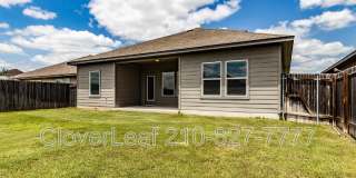 2126 Silver Maple Gallery 37