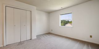 Updated 2BR/2.5BA in Fantastic Chapel Hill Location! Convenient to I-40! Gallery 10