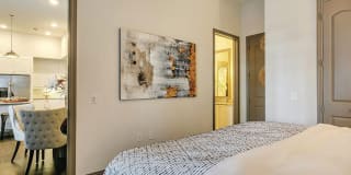 The Huntington Apartments Gallery 16