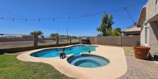 Fantastic Garden Lakes Home with PRIVATE POOL! Fantastic Garden Lakes Home with PRIVATE POOL! Gallery 1