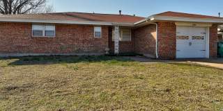 1332 SW 77th Pl Gallery 3