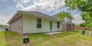 Brand New Construction in Varenna Landing! Gallery 26