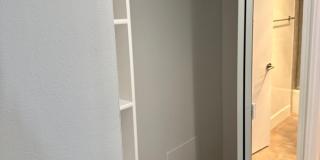 2405 Roscomare Rd LLC Gallery 18