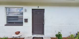 921 Southwest 10th Drive - 3 Gallery 1