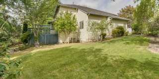 Elmonica Luxury! 4BD/3BTH w/ 3-Car Garage + A/C + Oversized Backyard + Pets Welcome! Gallery 30
