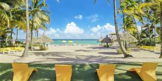 520 N Parkway Gallery 38