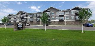 LAKE VIEW- 3 Bedroom Condo Gallery 3