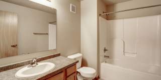 Hawk Pointe Apartments Gallery 22