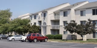 eaves Tysons Corner Gallery 23