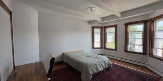 8 Bynner St Gallery 14