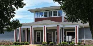 Crown Gallery 12