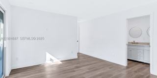 1520 NE 14th Ter Gallery 8