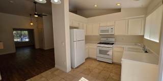 Beautiful Single Story Home Gallery 9