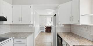 4138 N Lockwood Ave Upper Gallery 29