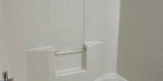 Spacious Home For RENT: 3 Bed / 2 Bath, Fenced in yard + 2 Car Garage!  MOVE IN READY! Gallery 12