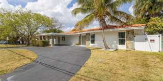 2255 NE 207th St Gallery 1