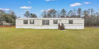 Bright & Welcoming – 3BR Home with Open Layout in Ellabell Gallery 1