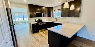 Remodeled 3-BR Home in Bloomington Gallery 6