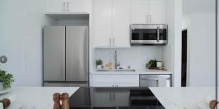 Island Style Living at Its Best! 2/1/1 in Makaha Gallery 1