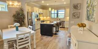 Annual Furnished 2 Bedroom 2 Bathroom with a Flex Room in Island Walk! Gallery 22
