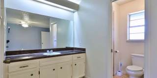 3/2/2 DUPLEX near ACU! Gallery 12