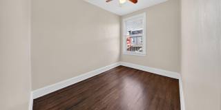 1932 SUMMIT Place NE Gallery 14