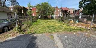 Beautiful Victorian Rowhome with Modern Updates – Available Now! Gallery 35