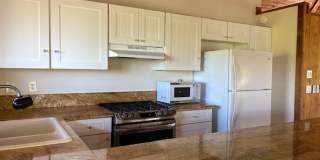 3 Bedroom / 3 Bath Home with Ocean Views and World Class Surfing on Ali'i Dr Gallery 5