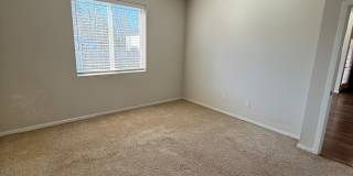 Newer single level 3 bed 2 bath home in NE Salem Gallery 11