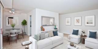 Fairfax Square Gallery 4