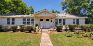2 bedroom 1 bath duplex in Shawnee Gallery 22