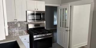 2 Bed 1 Bath + Bonus Room Gallery 6