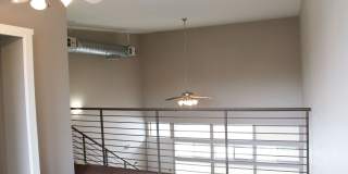 CONTEMPORARY URBAN CONDO NEAR DOWNTOWN Gallery 17