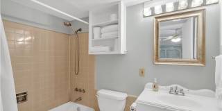 3201 ST CHARLES Avenue 220 Gallery 21