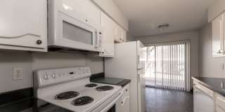 Colonial Apartments Gallery 38