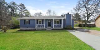 595 Lakeridge Circle Southeast Gallery 1