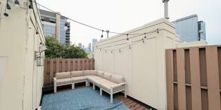 Stunning rehabbed 3-Bedroom Townhome in Fulton Market / West Loop Gallery 19