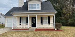 Charming 3br 2bath home in the Heart of Stockbridge! Gallery 1