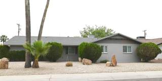 8337 E Meadowbrook Avenue Gallery 1