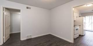 Colonial Apartments Gallery 45